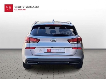 Hyundai i30 III Wagon Facelifting 1.0 T-GDI 120KM 2022 Hyundai i30 SalonPL serwis ASO 1.0T-GDI 120KM bezwypadkowy pakiety kamera, zdjęcie 3