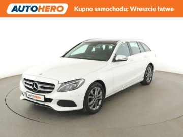 Mercedes Klasa C W205 Kombi 180 156KM 2017 Mercedes C 180 automat full LED navi klima auto