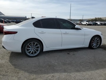 Alfa Romeo Giulia II Sedan Facelifting 2.0 Turbo 280KM 2022 Alfa Romeo Giulia 2022 2.0l 2.0 Benzyna 280KM, zdjęcie 3