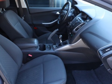 Ford Focus III Kombi 1.0 EcoBoost 125KM 2013 Ford Focus 1.0 EcoBoost, Klima, Klimatronic, zdjęcie 8