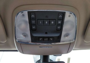 Jeep Grand Cherokee IV Terenowy Facelifting 2016 3.6 286KM 2019 Jeep Grand Cherokee Jeep Grand Cherokee OVERLAND Panorama Grzane i wenty, zdjęcie 21