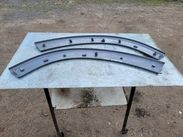 LISTWA MASKOWNICA STOPNICY P/L MERCEDES ACTROS MP2