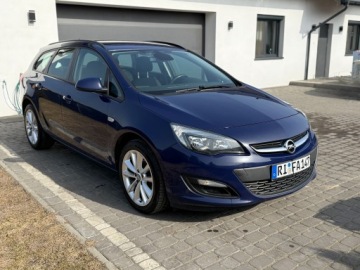 Opel Astra K Sports Tourer 1.6 CDTI 110KM 2016 Opel Astra J Sports Tourer 2016r. 1.6 CDTI/110KM NOWY ROZRZĄD SERWIS, zdjęcie 1