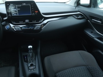 Toyota C-HR I Crossover Facelifting 1.8 Hybrid 122KM 2022 Toyota C-HR 1.8 Hybrid, Serwis ASO, Automat, zdjęcie 7