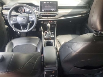 Jeep Compass II 2022 Jeep Compass Latitude 2022 2.4l 2.4 Benzyna 177KM, zdjęcie 8