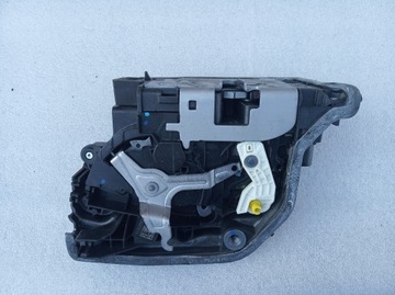 BMW 5 G30 G31 ZÁMEK DVEŘE LEVÝ ZADNÍ