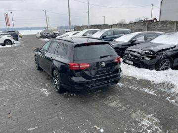 Volkswagen Passat B8 Variant 2.0 TDI 150KM 2015 Volkswagen Passat Variant Highline Automat Podgrz., zdjęcie 3