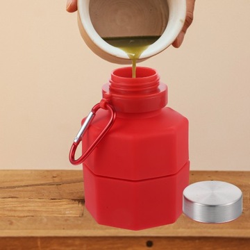 Спортивная бутылка с водой