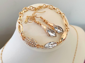 Złoty zestaw biżuterii pozłacane białe cyrkonie łezki na prezent elegancki