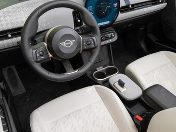 Mini Mini F65/F66/J01 Cooper 3D 2.0 204KM 2025 MINI [BMW] Mini Cooper S Linia Favoured 2.0 (204KM) 2025, zdjęcie 7