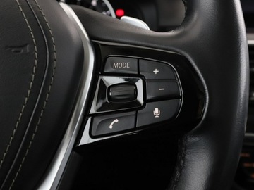 BMW Seria 5 G30-G31 Touring 530i 252KM 2018 BMW 530 4x4 automat skóra full LED navi panorama, zdjęcie 29