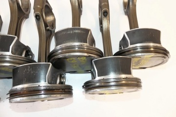 MERCEDES W164 ML 63 AMG M156 OJNICE + PÍST