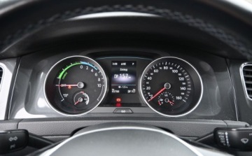 Volkswagen Golf VII e-Golf Facelifting Electro 136KM 2018 Volkswagen Golf 136 KM FULL LED Nawigacja Serwisowany Zarejestrowany 136KM, zdjęcie 30