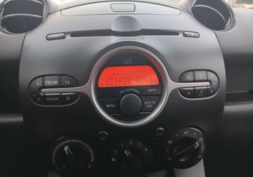 Mazda 2 II Hatchback 5d 1.3 86KM 2010 Mazda 2 Bezwypadkowy - klimatyzacja - benzyna 1,3 - 86 KM 1.3 Benzyna 86KM, zdjęcie 29