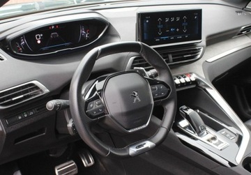 Peugeot 5008 II Crossover Facelifting 1.2 PureTech 130KM 2022 Peugeot 5008 GT Eat8 Fv23 Od RiA 1.2 Benzyna 130KM, zdjęcie 1