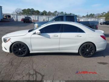 Mercedes CLA C117 2017 Mercedes-Benz CLA 2017 r., 2,0L 250 4MATIC 2.0 Benzyna 208KM, zdjęcie 14
