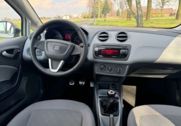 Seat Ibiza IV Hatchback 5d 1.4 MPI 85KM 2010 Seat Ibiza 1.4 Benzyna 86KM, zdjęcie 13