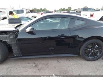 Ford Mustang VI 2025 Ford Mustang Gt Fastback 2025 5.0l 5.0 Benzyna 480KM, zdjęcie 2