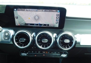 Mercedes GLB SUV 2.0 220d 190KM 2021 Mercedes-Benz GLB 220D 4MATIC z Gwarancja Model 2022r 2.0 Diesel 190KM, zdjęcie 16