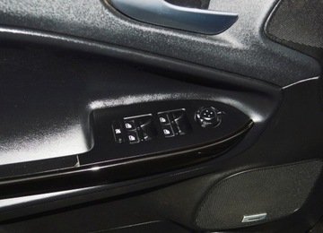 Alfa Romeo Giulietta Nuova II Hatchback 5d 1750 TBi 16v 235KM 2013 ALFA ROMEO GIULIETTA 1.8 TBi 235 KM, zdjęcie 29