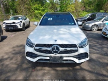 Mercedes GLC C253 2021 Mercedes-Benz GLC 300 4Matic 2021 2.0 Benzyna 255KM, zdjęcie 7