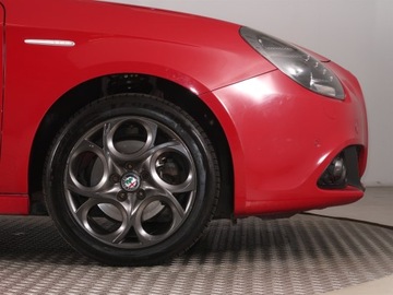 Alfa Romeo Giulietta Nuova II Hatchback 5d Facelifting 2016 1.4 TB 16v Mair 150KM 2017 Alfa Romeo Giulietta 1.4 T MultiAir, Salon Polska, zdjęcie 14