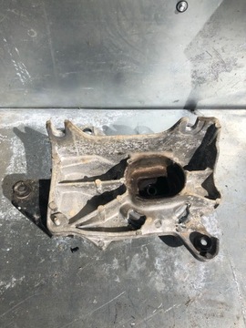 ŁAPA PODUSZKA SKRZYNI LATITUDE 3.0 DCI 112200018R