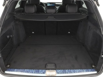Mercedes Klasa C W205 Kombi Facelifting 2.0 300d 245KM 2019 Mercedes C 300 4x4 automat multibeam LED, zdjęcie 19