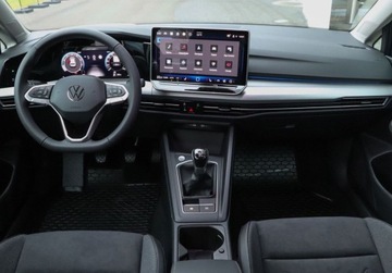 Volkswagen Golf VIII Hatchback Facelifting 1.5 TSI 116KM 2025 Volkswagen Golf Pakiet Zimowy, tapicerka ArtVelours, od reki 1.5 Benzyna, zdjęcie 12