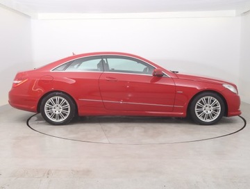 Mercedes Klasa E W212 Coupe 200 CGI BlueEFFICIENCY 184KM 2012 Mercedes E E 200, Salon Polska, Automat, Skóra, zdjęcie 5