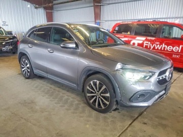 Mercedes GLA II 2021 Mercedes-Benz GLA 2021 r., 2,0L 250 4MATIC 2.0 Benzyna 228KM, zdjęcie 2