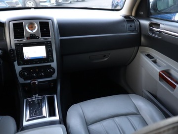 Chrysler 300C I Touring 3.0 CRD V6 218KM 2006 Chrysler 300C 3.0 D, 214 KM, Automat, Xenon, zdjęcie 7