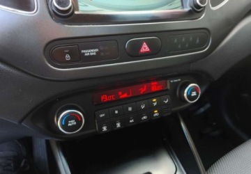 Kia Carens IV Minivan 1.7 VGT CRDI 115KM 2014 Kia Carens Kia Carens 1.7 CRDi XL 7os 1.7 Diesel 115KM, zdjęcie 15