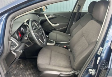 Opel Astra J Hatchback 5d 1.6 Turbo ECOTEC 180KM 2010 Opel Astra Opel Astra 1,6T 180KM, Parktronik Przod i Tyl, Oplacony, Zadbany, zdjęcie 8