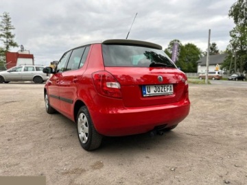 Skoda Fabia II Hatchback 1.2 i HTP 12V 70KM 2009 Skoda Fabia 1.2 12V Sport 70KM 2009r, zdjęcie 8