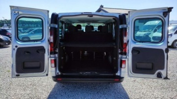 Opel Vivaro B Kombi Extra Long H1 2,9t 1.6 BiTurbo 125KM 2016 Opel Vivaro 1.6D 125KM L2H1 Klima Navi Temp Nawiewy Na tyl Kamera 157Tys G, zdjęcie 19