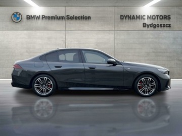 BMW Seria 5 G90-91 2025 BMW 520 BMW 520d xDrive M Pro Iconic Glow Harmann/, zdjęcie 5