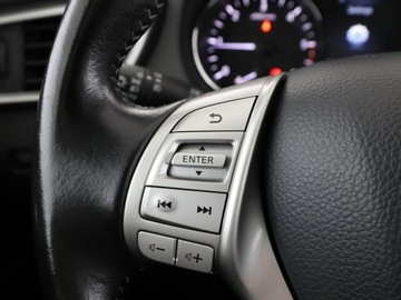 Nissan Qashqai II Crossover 1.6 dCi 130KM 2017 Nissan Qashqai automat panorama navi klima auto, zdjęcie 28