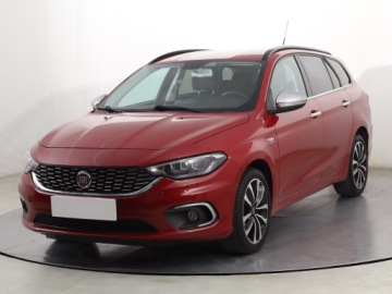 Fiat Tipo II Hatchback 1.6 E-Torq 110KM 2018 Fiat Tipo 1.6 16V, Serwis ASO, Automat, Klima, zdjęcie 1
