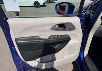 Chrysler Pacifica II 2018 Chrysler Pacifica 2018 Chrysler Pacifica HYBRID TOURING PLUS auto w Polsce, zdjęcie 8