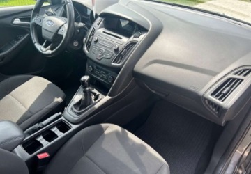 Ford Focus III Kombi Facelifting 1.0 EcoBoost 100KM 2017 Ford Focus Ford Focus, Niski Przebieg 149000km, Nowy Rozrzad, Oplacony, zdjęcie 17