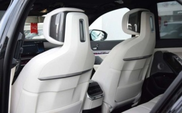 BMW Seria 7 G70 Sedan 3.0 40d 299KM 2023 BMW Seria 7 740d 300KM xDrive Individual Bowers Wilkins M Pakiet Salon PL, zdjęcie 25