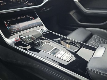 Audi A7 C8 RS7 Sportback 4.0 TFSI 600KM 2022 Audi RS7 Sportback ceramiczne hamulce, head up, panoramiczny dach, wentyla, zdjęcie 17