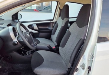 Toyota Aygo I Hatchback 5d Facelifting 1.0 VVT-i 68KM 2012 Toyota Aygo 1,0 Klima 68 km Benzyna 68KM, zdjęcie 6