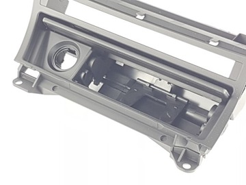 Оригинальный кронштейн центральной консоли BMW E46.