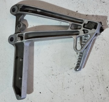 Комплект левый задний 50760-MBW-000ZA Honda CBR 600 F4 SC35 1998-2001r