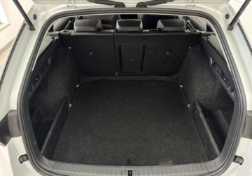 Skoda Octavia IV Kombi 2.0 TDI SCR 200KM 2022 Skoda Octavia 2.0TDI 200KM 4x4 Scout Matrix Hak ACC Ambiente Head-Up El.Fo, zdjęcie 37