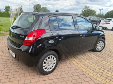 Hyundai i20 I Hatchback 5d 1.2 DOHC 78KM 2011 Hyundai i20 1.2 78KM Klima 5d HB Pelen serwis Gotowy do jazdy, zdjęcie 1