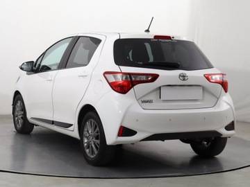 Toyota Yaris III Hatchback 5d Facelifting 2017 1.5 Dual VVT-iE 111KM 2017 Toyota Yaris 1.5 Dual VVT-i, Salon Polska, zdjęcie 3