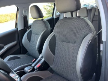 Peugeot 2008 I SUV Facelifting 1.2 PureTech 110KM 2019 Peugeot 2008 1.2 benzyna 110 KM automat kamera zarej w PL mozliwa zam, zdjęcie 25